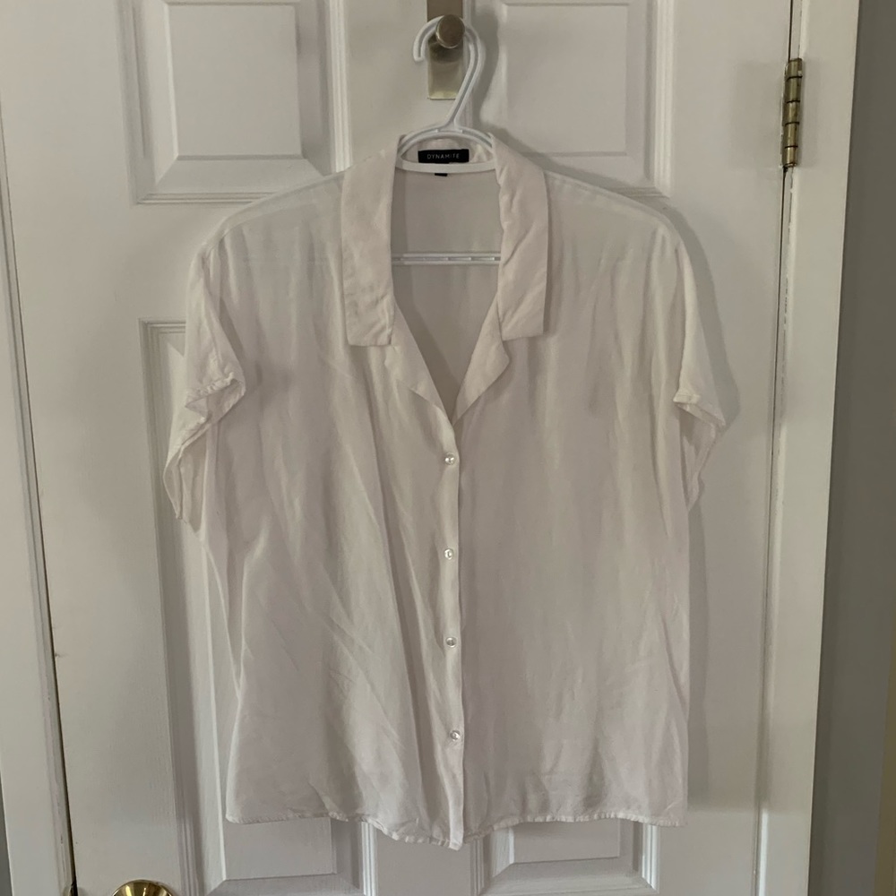White tshirt blouse